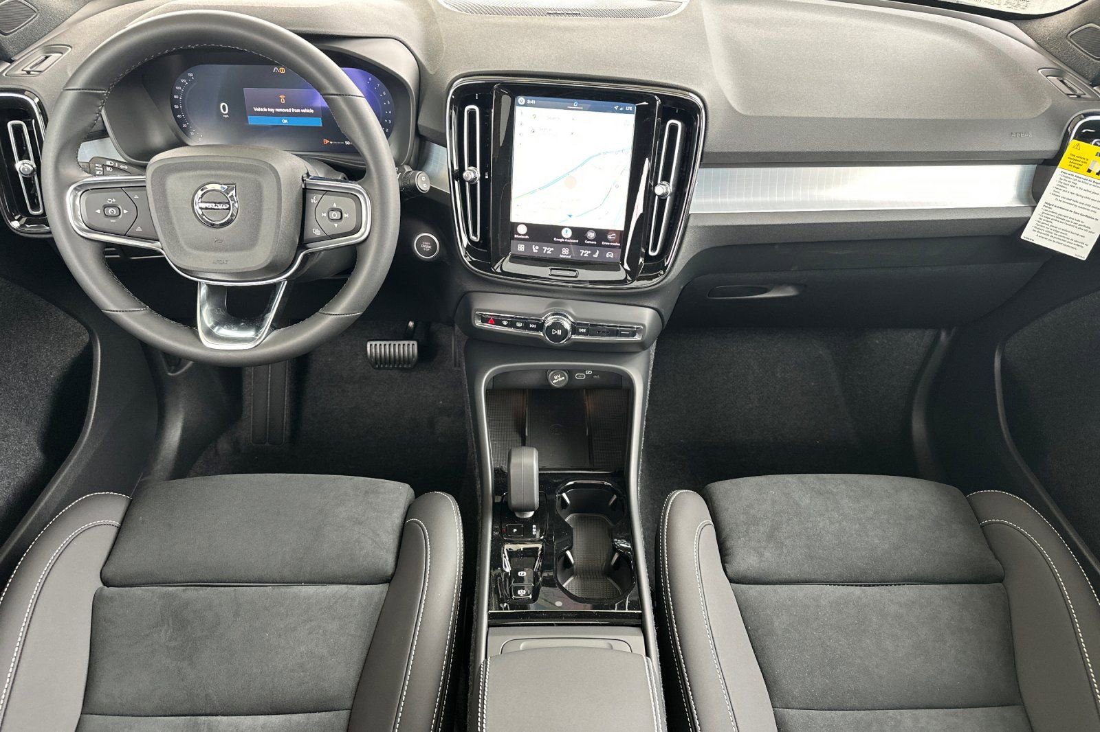 New 2026 Volvo XC40 B5 Ultra w/ Climate Package AWD/4WD image 12