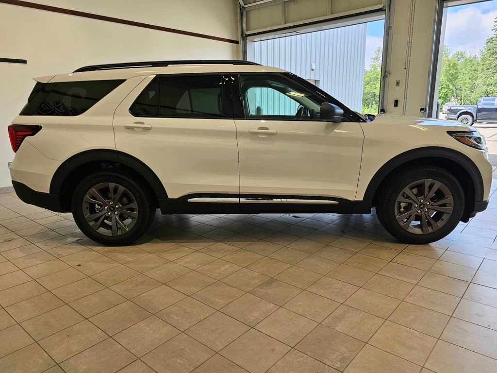 New 2025 Ford Explorer Active w/ Active Comfort Package image 6