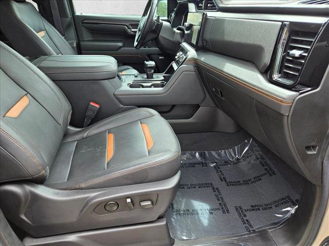 Used 2023 GMC Sierra 1500 AT4 w/ Technology Package image 18