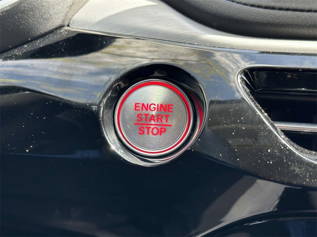 Certified 2025 Acura MDX w/ Technology Package image 14