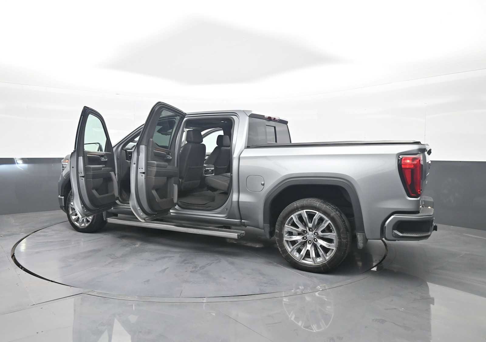 Used 2024 GMC Sierra 1500 Denali w/ Denali Reserve Package AWD/4WD image 47
