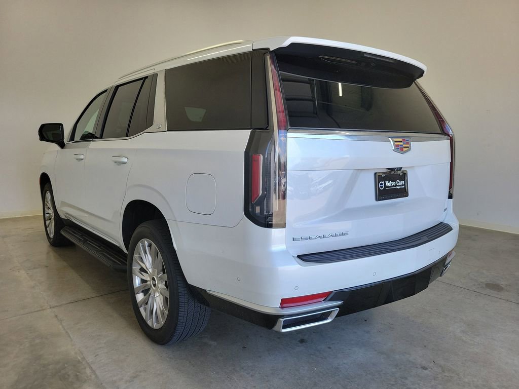 Used 2023 Cadillac Escalade Premium Luxury w/ LPO, Floor Liner Package AWD/4WD image 7