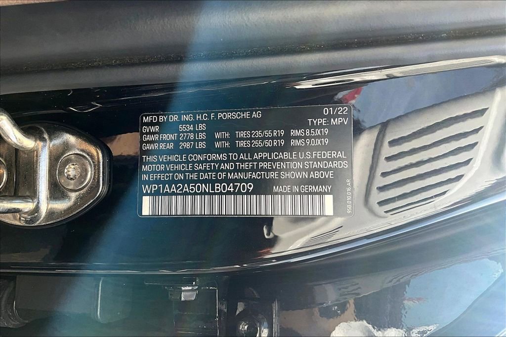 Used 2022 Porsche Macan AWD/4WD image 22