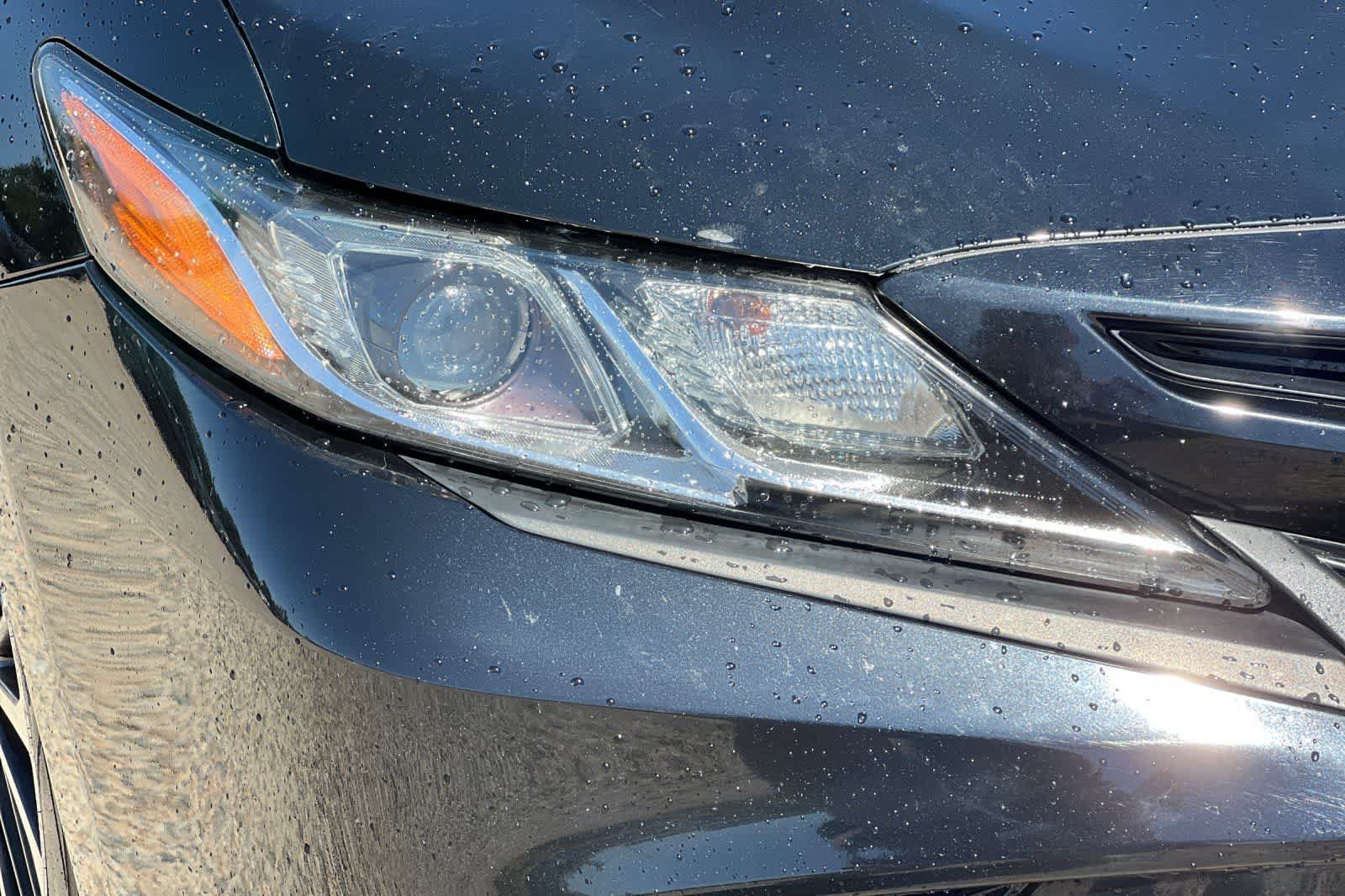 Used 2019 Toyota Camry SE FWD image 31