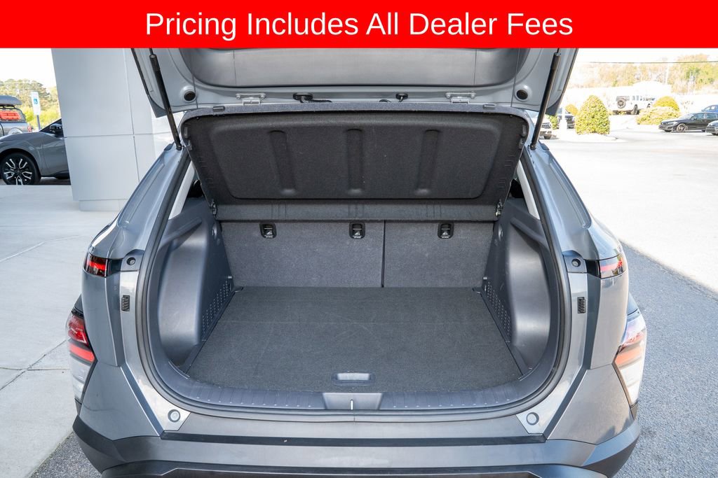 Used 2025 Hyundai Kona SEL FWD image 5