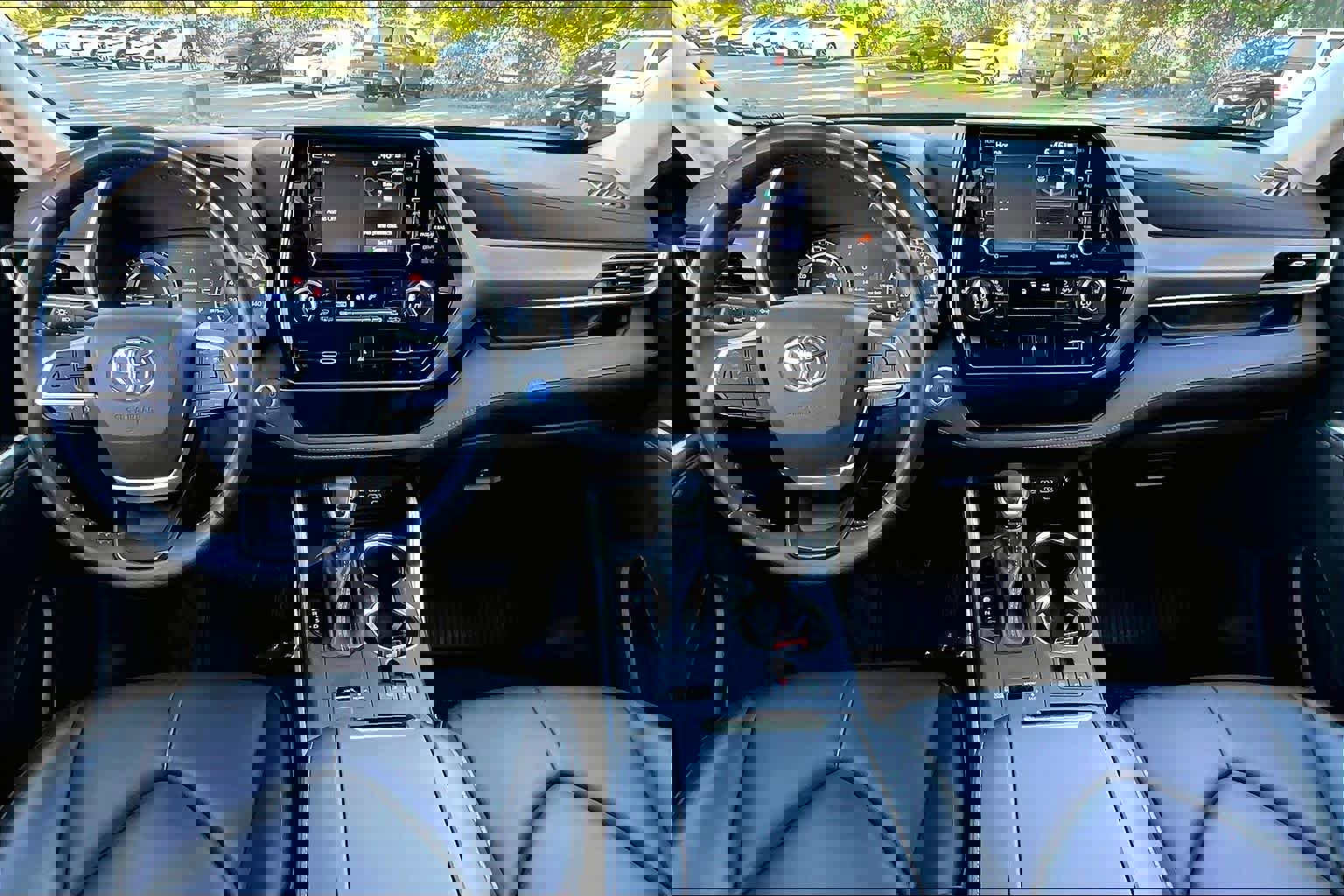 Used 2022 Toyota Highlander XLE image 15