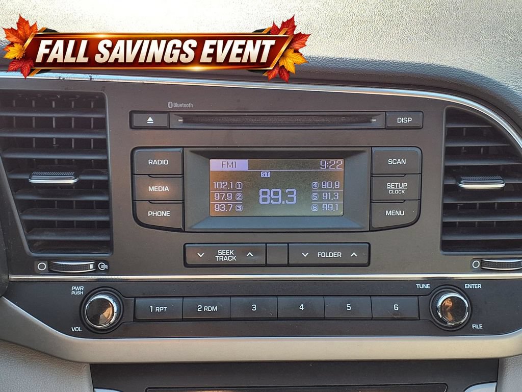 Used 2018 Hyundai Elantra SE FWD image 29