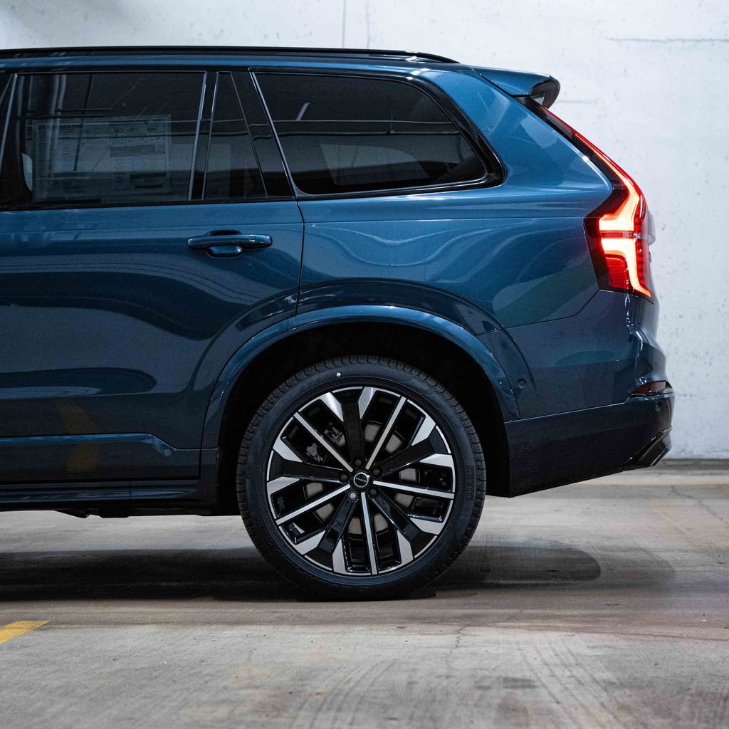 New 2026 Volvo XC90 T8 Ultra AWD/4WD image 4