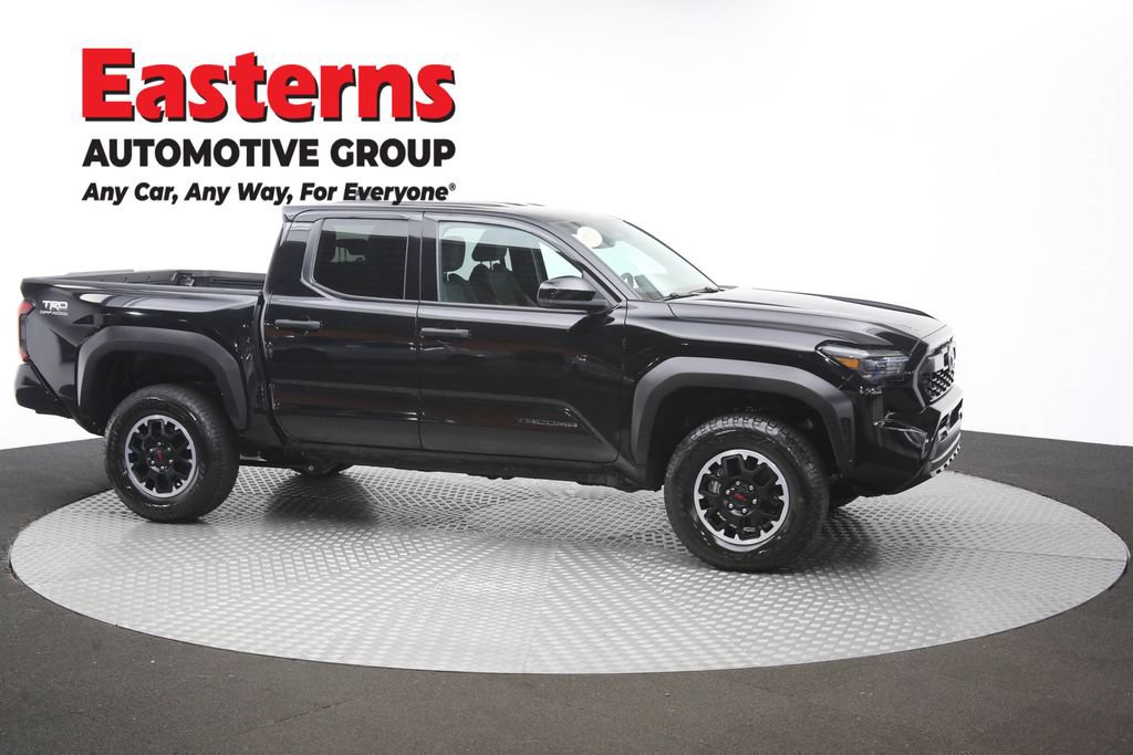 Used 2025 Toyota Tacoma TRD Off-Road AWD/4WD image 45