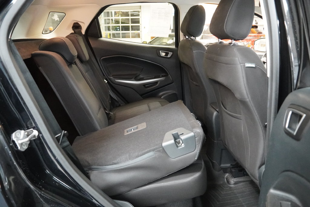 Used 2019 Ford EcoSport SE AWD/4WD image 32