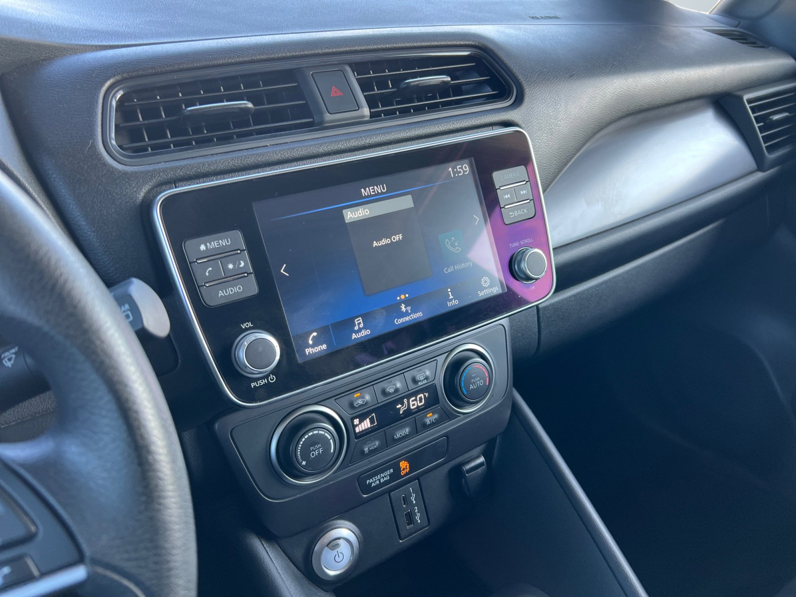 Used 2024 Nissan Leaf S image 14