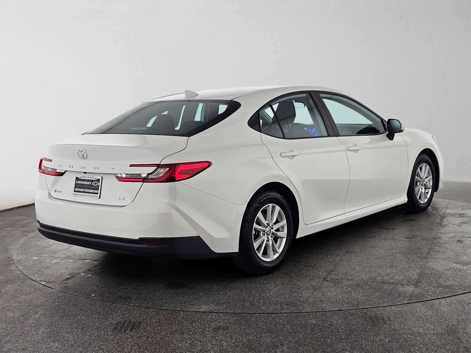 Used 2025 Toyota Camry LE FWD image 3