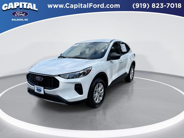 Certified 2025 Ford Escape Active w/ Cold Weather Package AWD/4WD image 4