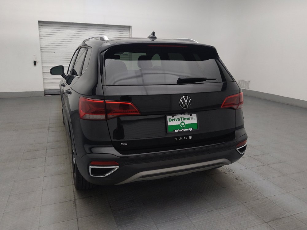 Used 2022 Volkswagen Taos SE FWD image 6