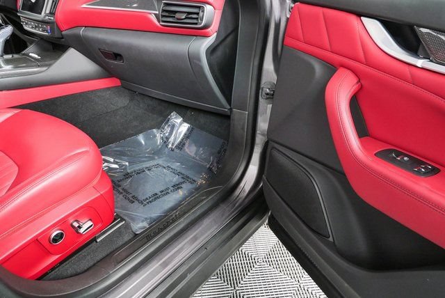 Certified 2023 Maserati Levante GT AWD/4WD image 25