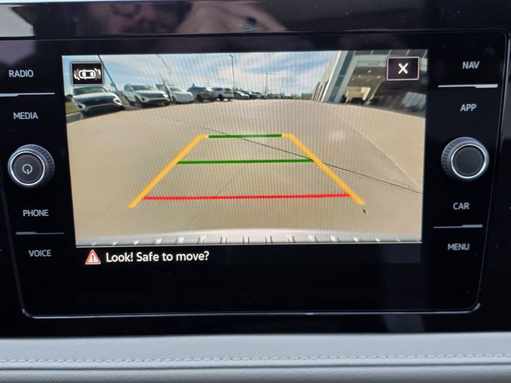 New 2026 Volkswagen Taos SEL AWD/4WD image 13