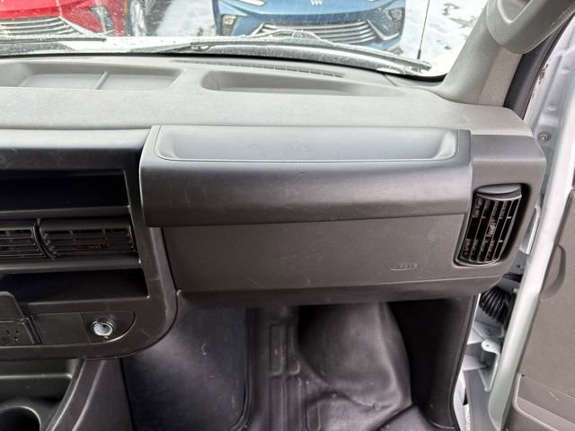 Used 2024 GMC Savana 2500 w/ Driver Convenience Package image 23