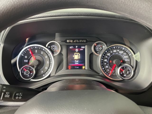 New 2026 RAM 1500 Express AWD/4WD image 4