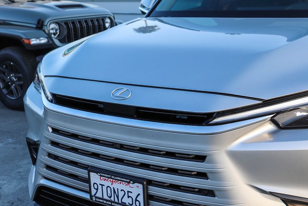 Used 2025 Lexus TX 350 AWD w/ Technology Package image 6