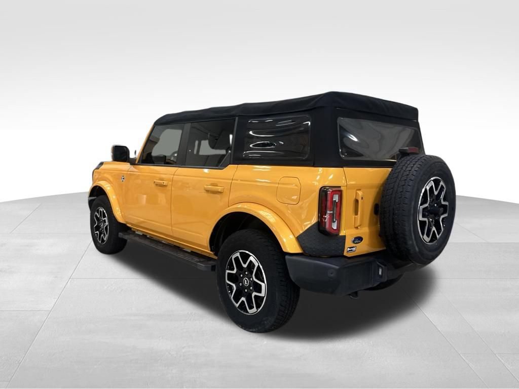 Used 2022 Ford Bronco Outer Banks AWD/4WD image 3