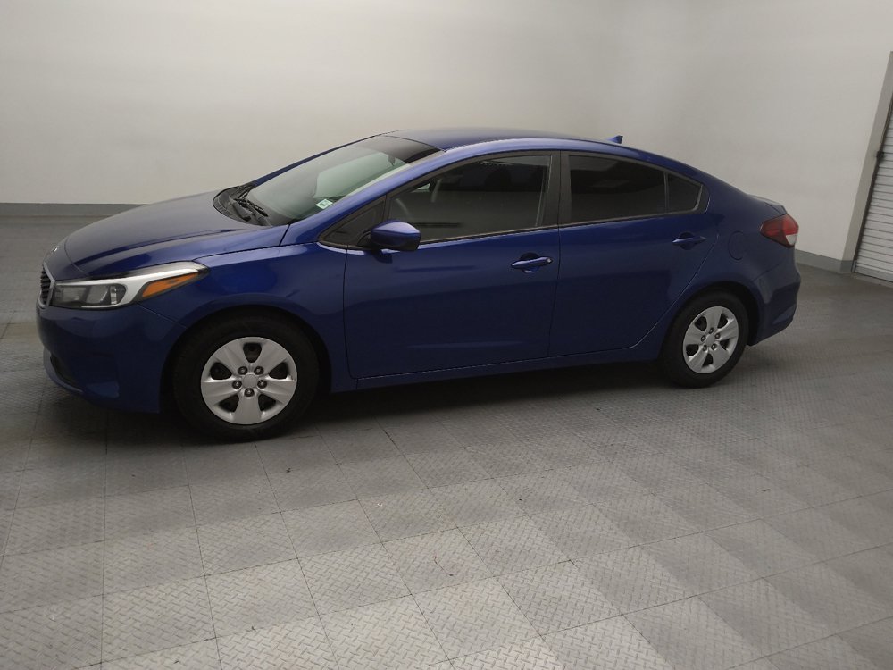 Used 2018 Kia Forte LX FWD image 2