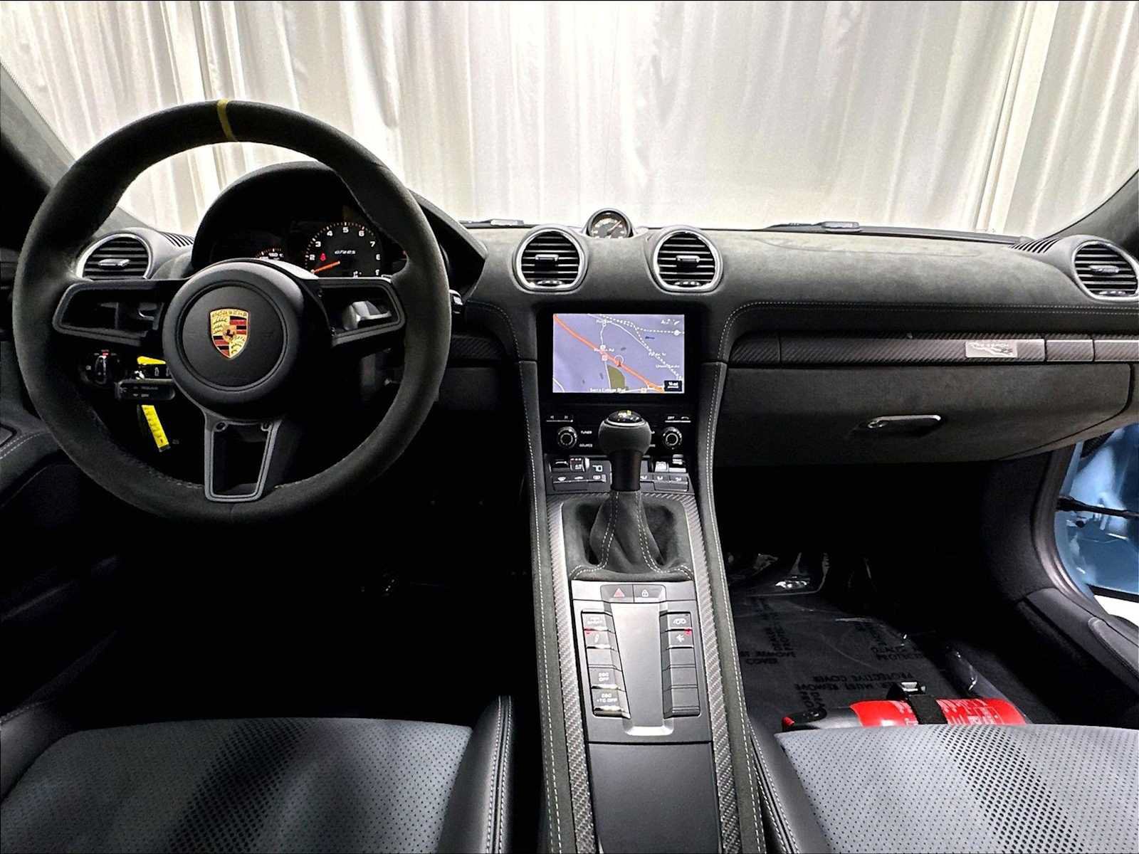 Used 2024 Porsche 718 Cayman GT4 RS RWD image 17