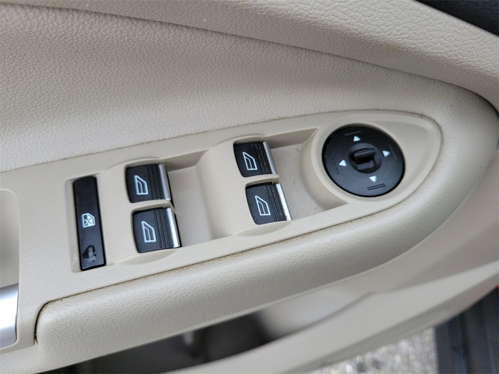 Used 2018 Ford C-MAX SE w/ Equipment Group 201A image 23