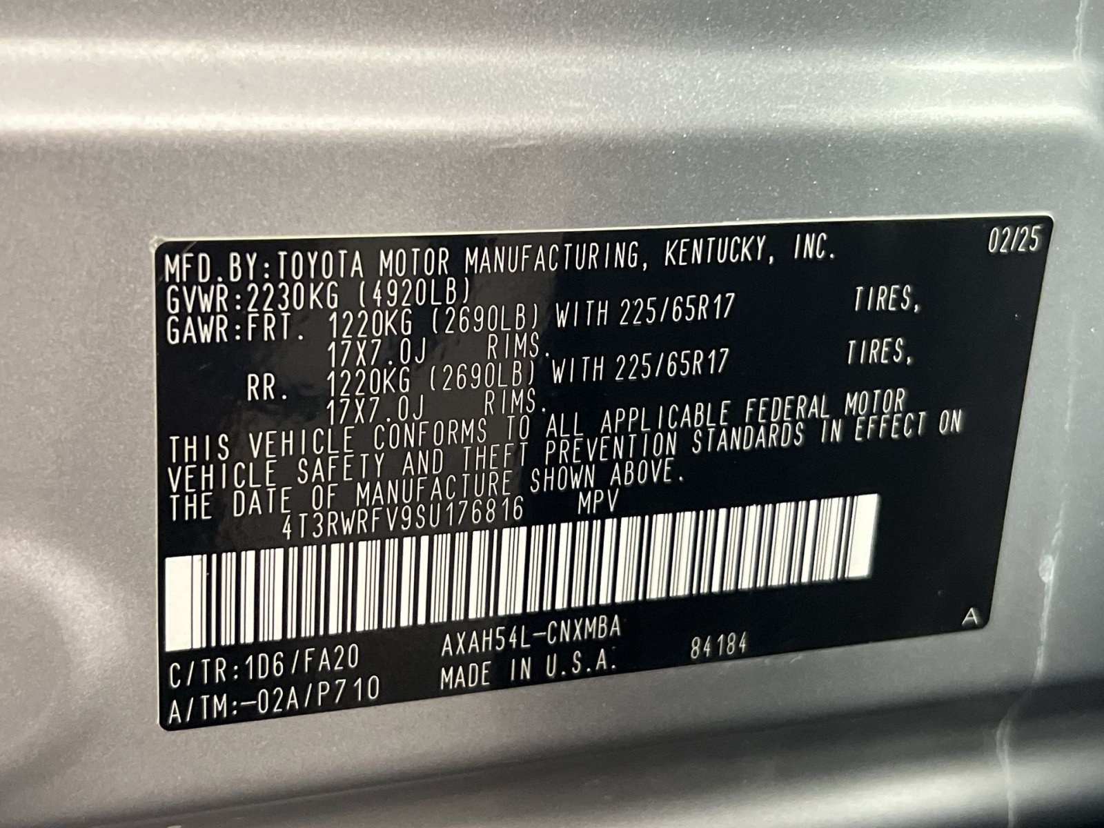 Used 2025 Toyota RAV4 XLE AWD/4WD image 30