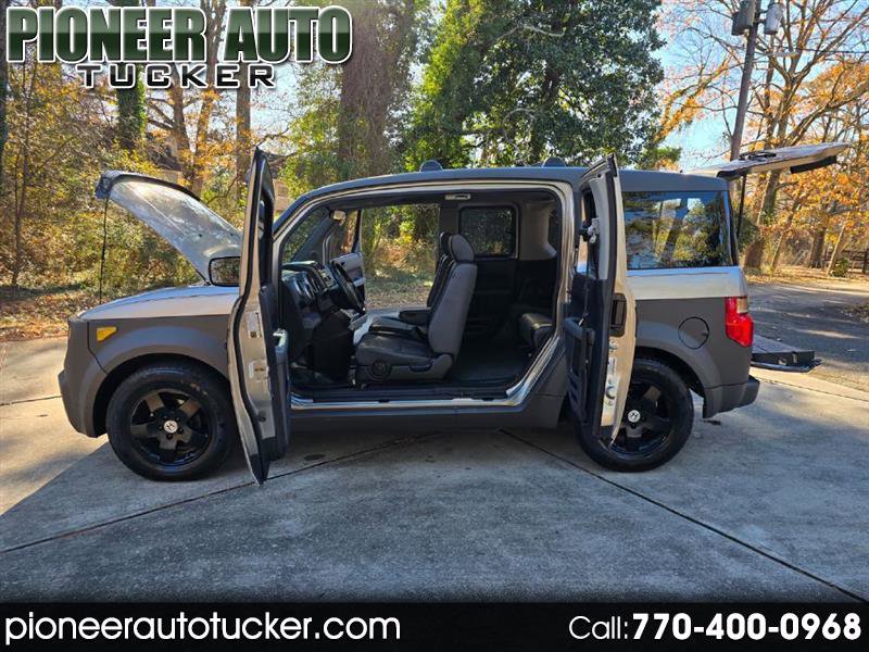 Used 2004 Honda Element EX image 1