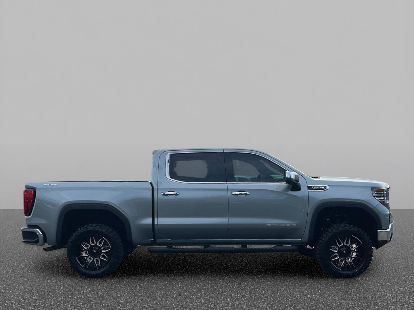 Certified 2025 GMC Sierra 1500 SLT AWD/4WD image 8