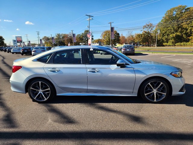 Used 2022 Honda Civic Touring image 8