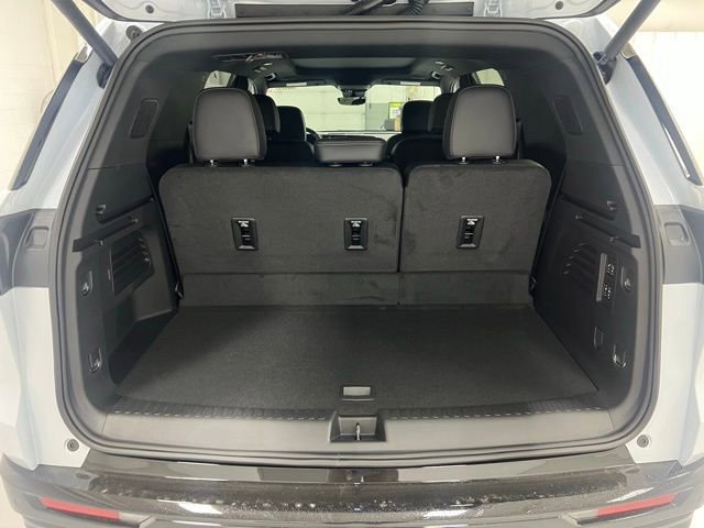 New 2026 Chevrolet Traverse High Country AWD/4WD image 17