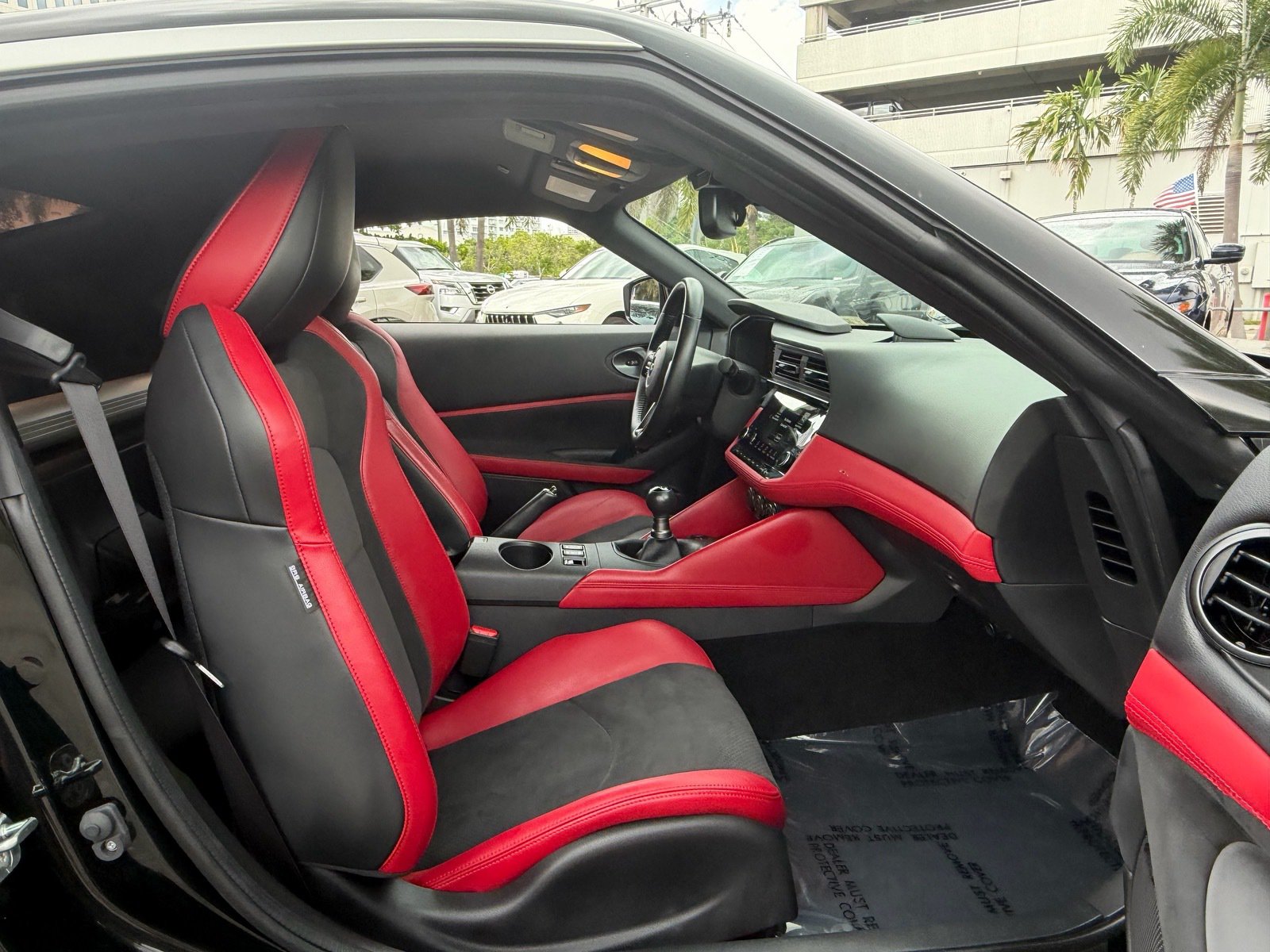 Certified 2025 Nissan Z Performance w/ Floor Mat Package RWD image 13
