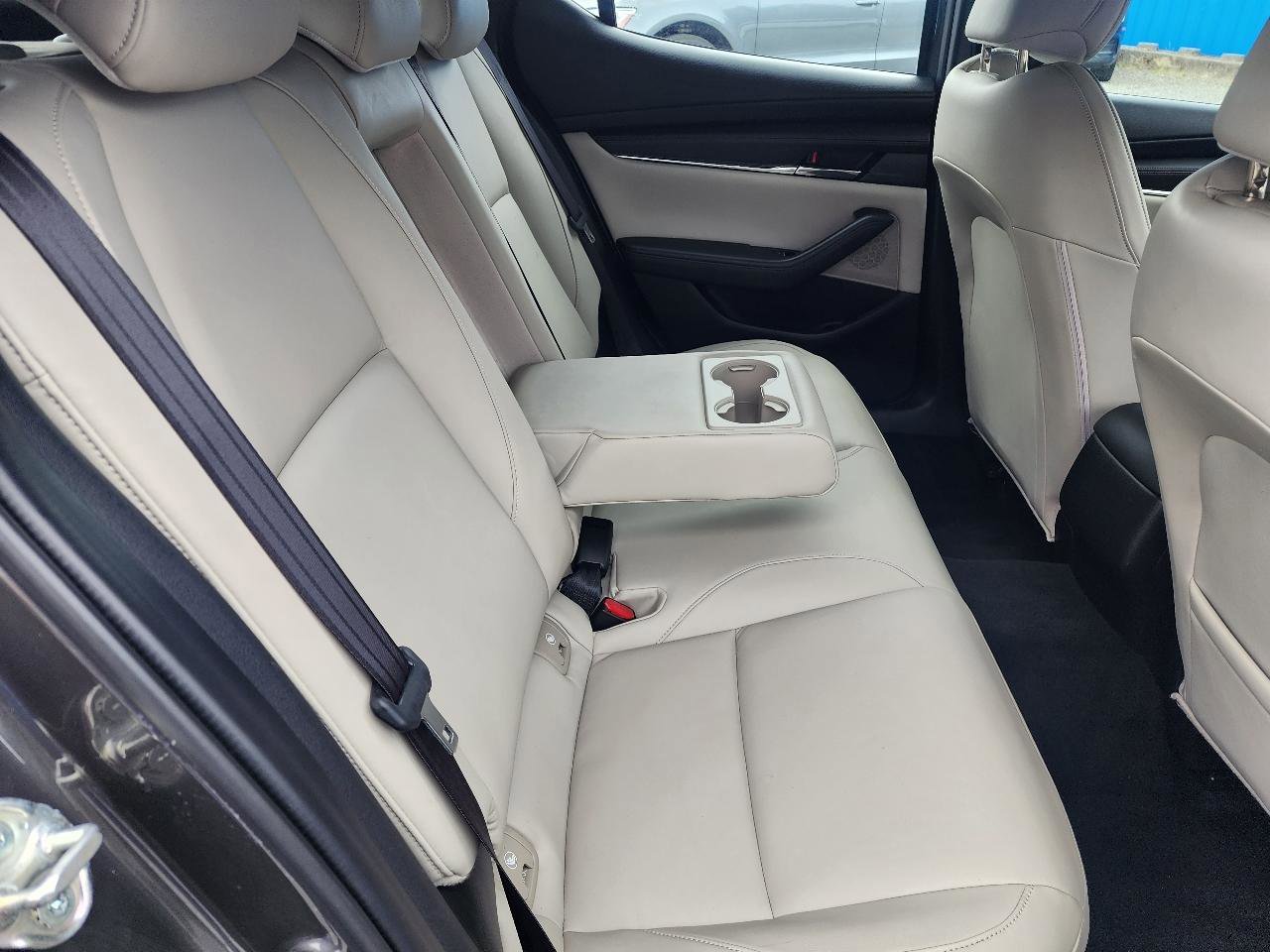 Used 2019 MAZDA MAZDA3 AWD Hatchback image 27