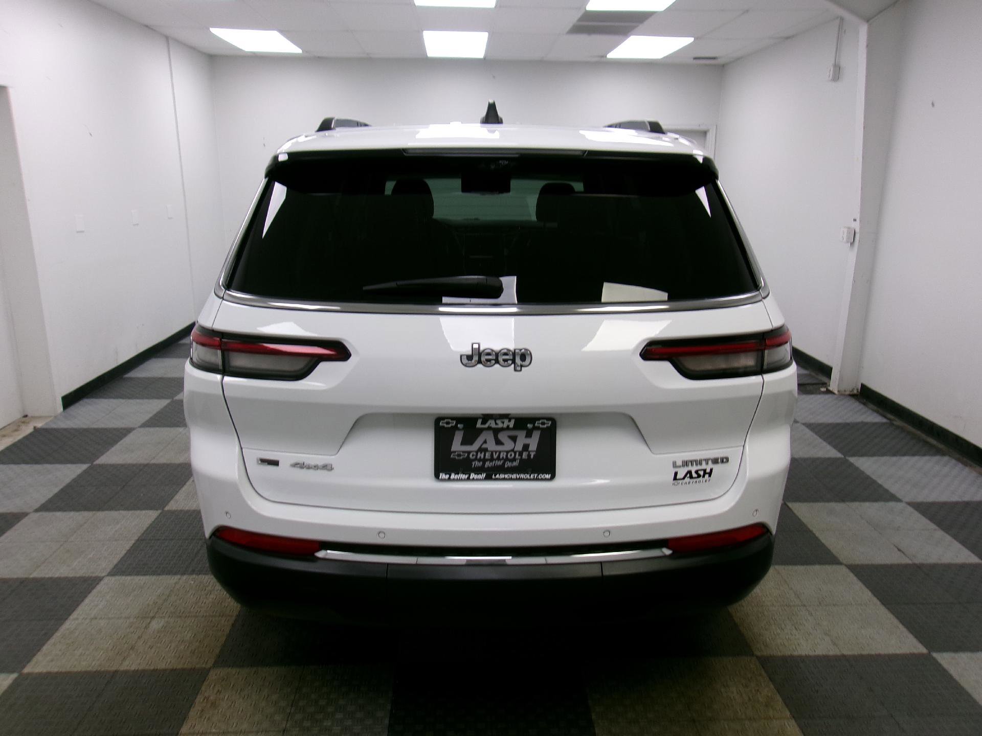 Used 2021 Jeep Grand Cherokee L Limited w/ Luxury Tech Group II image 15