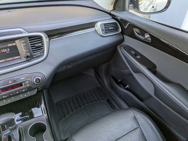 Used 2019 Kia Sorento EX image 15