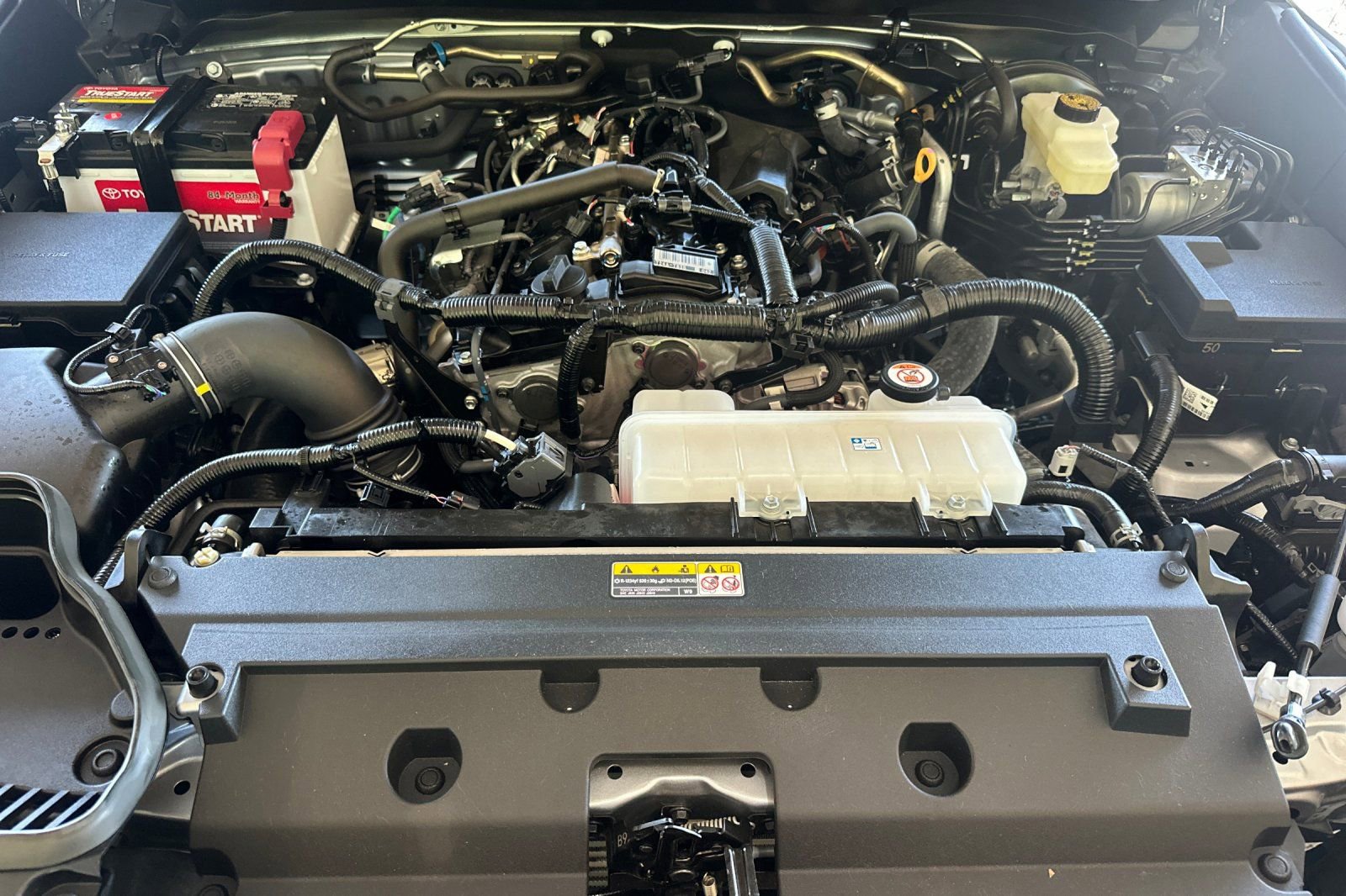 Used 2025 Toyota Tacoma SR5 RWD image 33