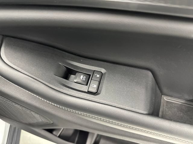 Used 2023 Jeep Grand Cherokee Altitude AWD/4WD image 29