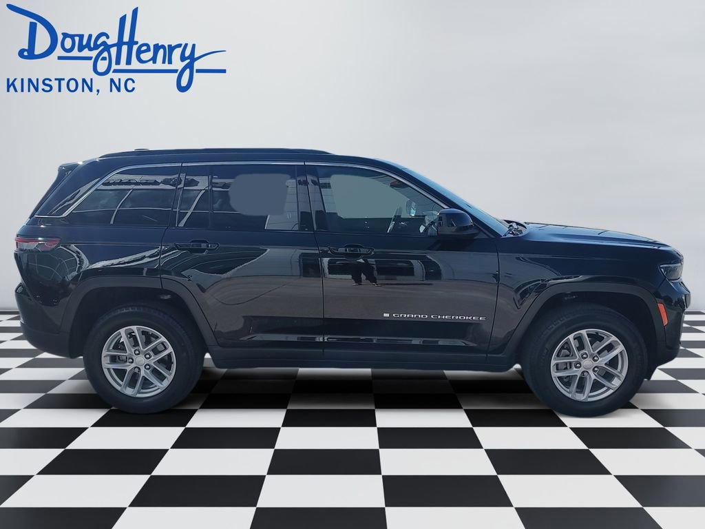 Used 2024 Jeep Grand Cherokee Laredo X w/ Luxury Tech Group I AWD/4WD image 6