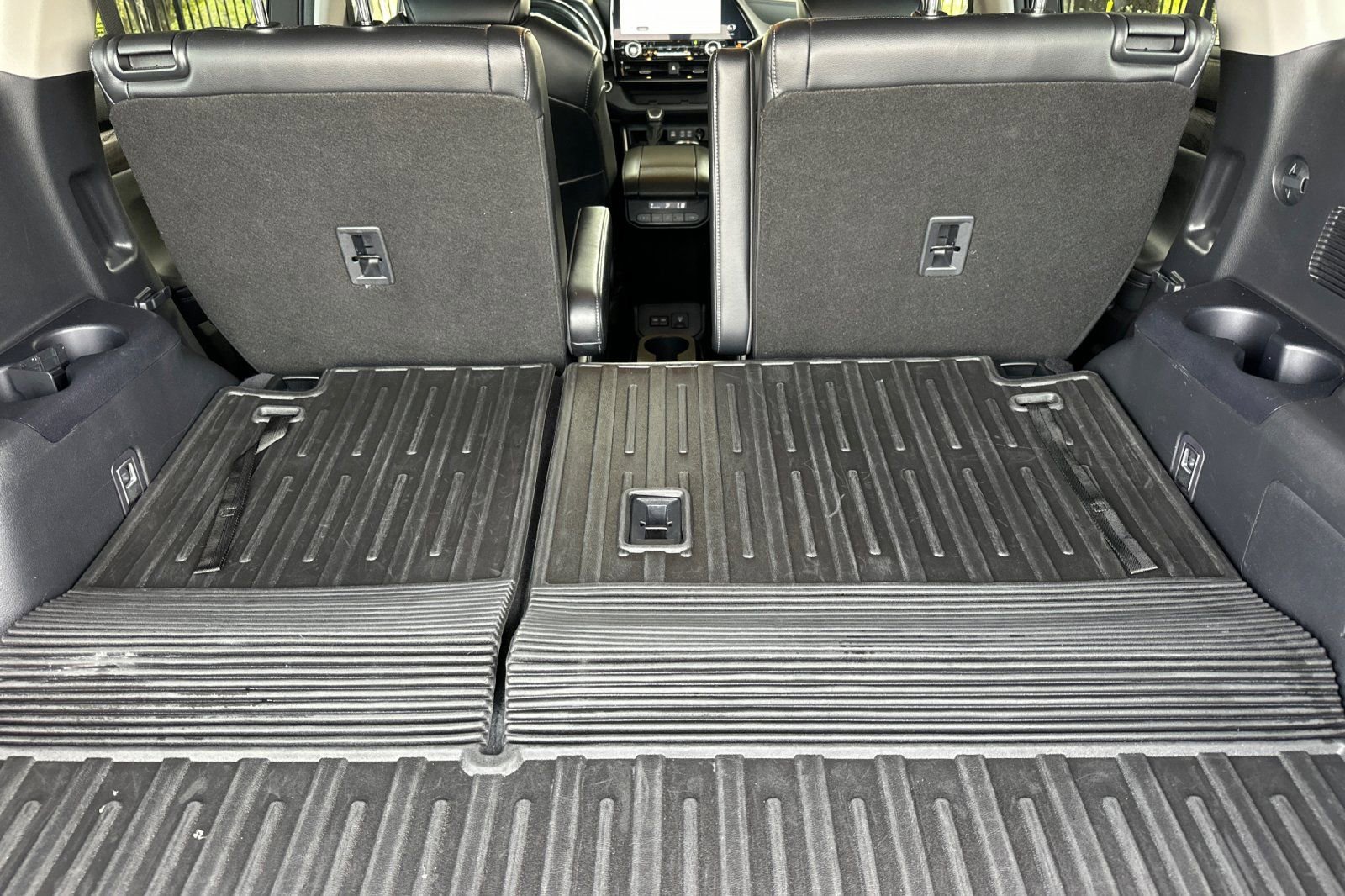 Used 2023 Toyota Highlander Limited image 19