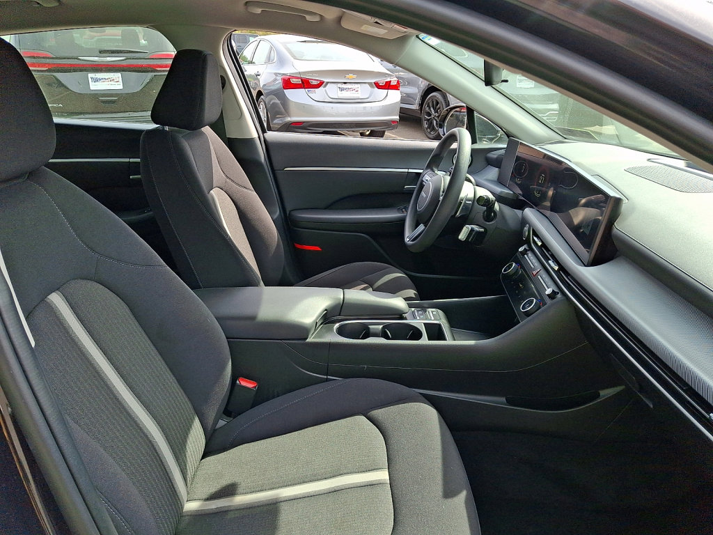 Used 2024 Hyundai Sonata SEL FWD image 12