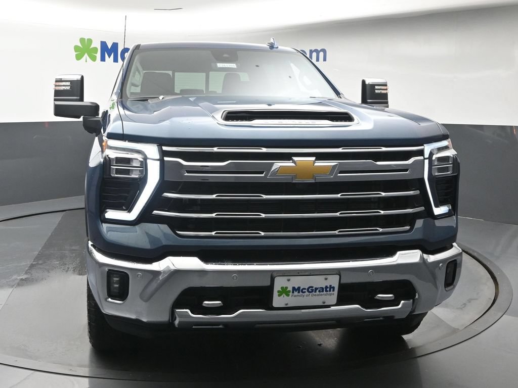 New 2026 Chevrolet Silverado 2500 LTZ w/ LTZ Plus Package AWD/4WD image 6