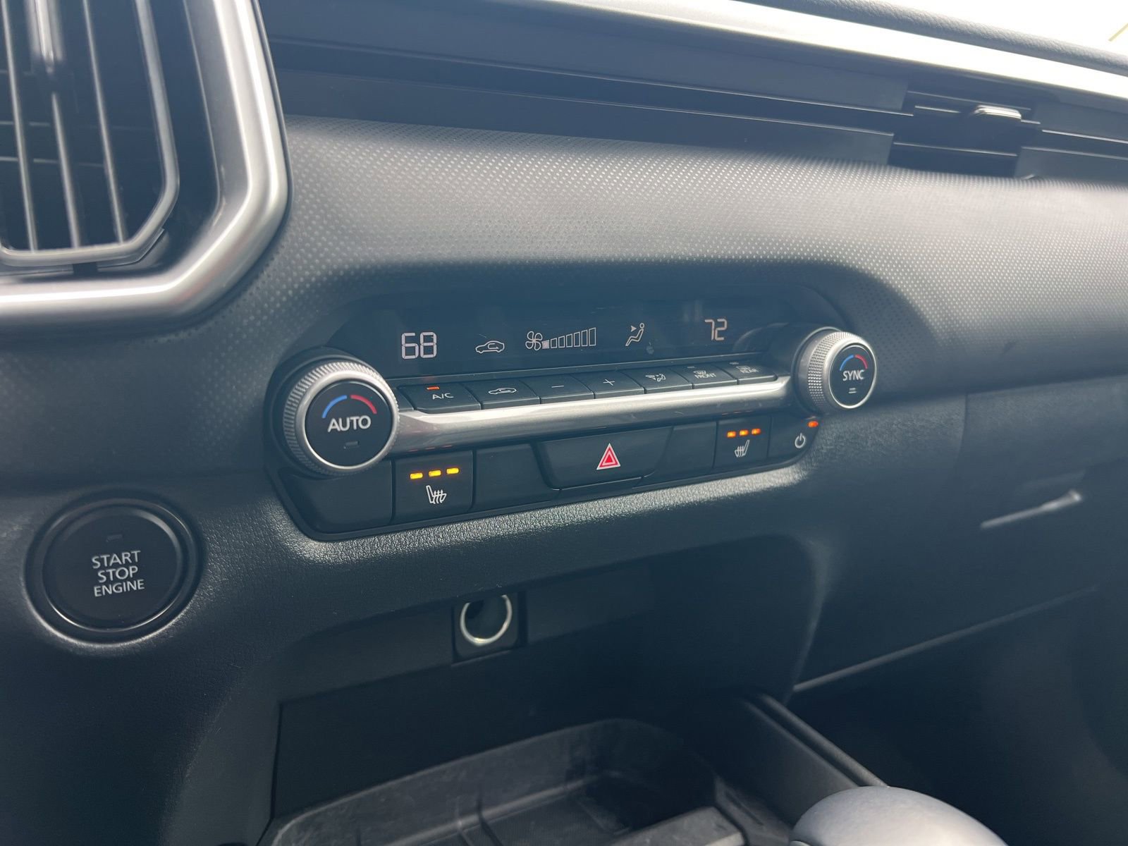 Used 2025 MAZDA CX-50 AWD 2.5 S w/ Preferred Package image 22