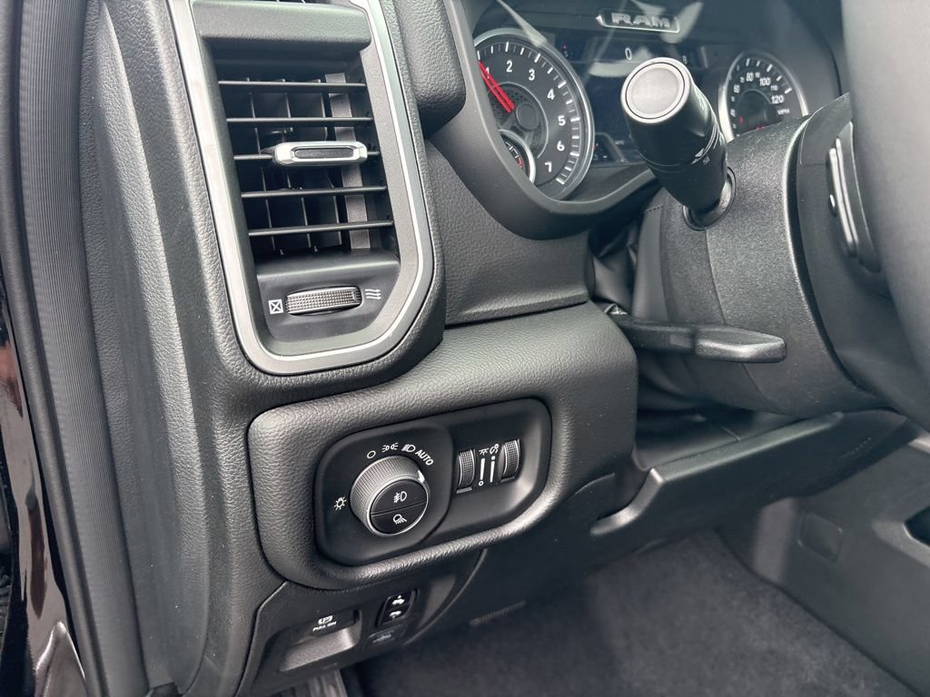 New 2026 RAM 1500 Big Horn AWD/4WD image 16