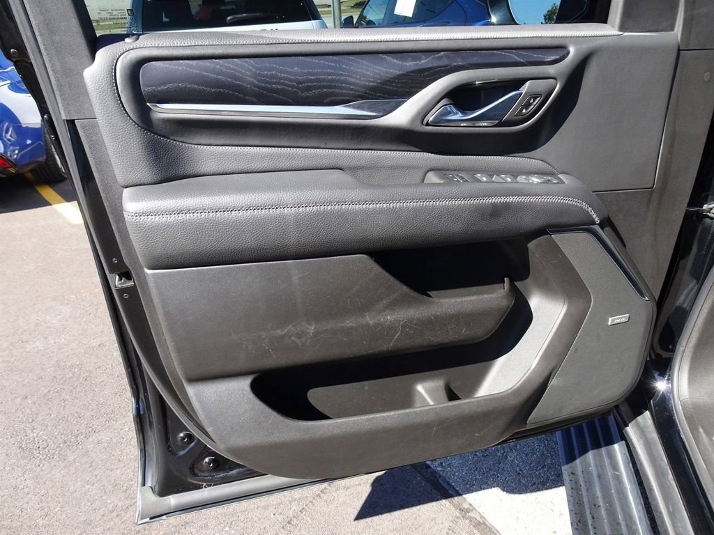 Used 2021 GMC Yukon XL Denali w/ Denali Ultimate Package image 13