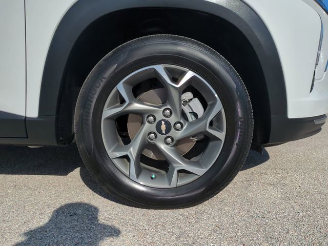 Certified 2024 Chevrolet Trax LT w/ Sunroof Package image 11
