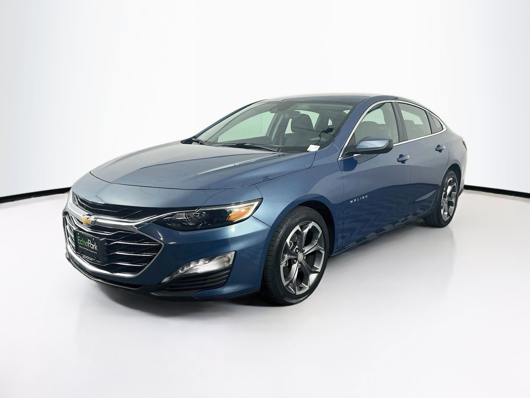 Used 2024 Chevrolet Malibu LT FWD image 3