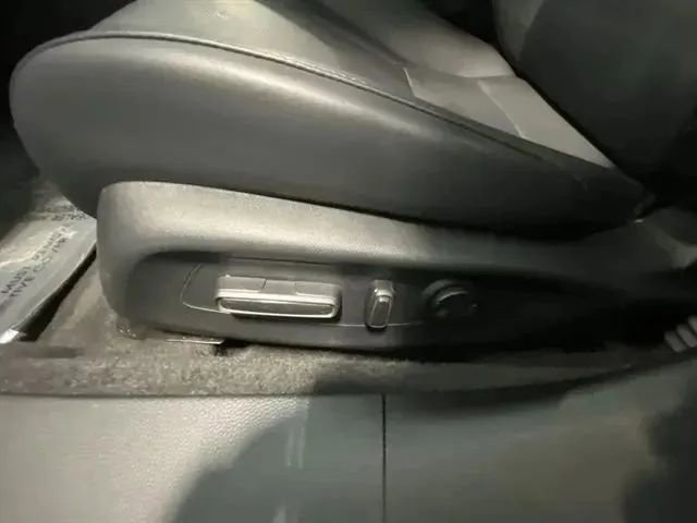 Used 2023 Honda Accord Touring image 13