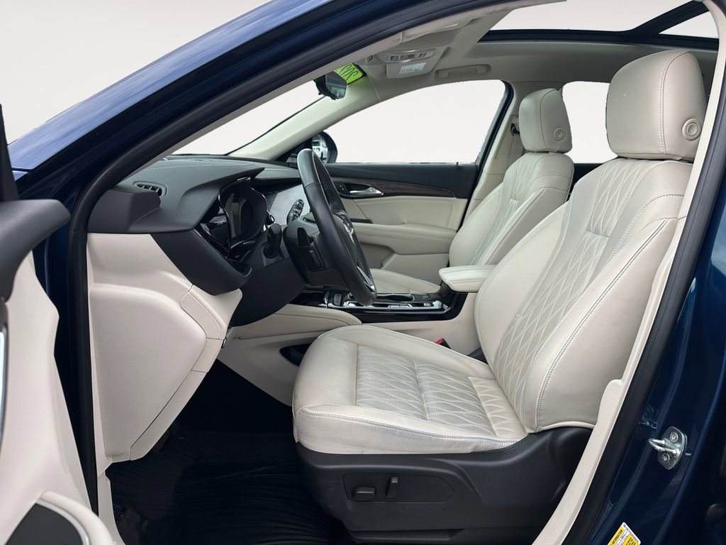 Used 2023 Buick Envision Avenir image 9
