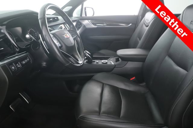 Used 2022 Cadillac XT6 Sport w/ Technology Package image 16